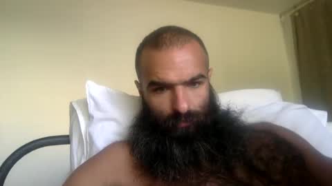 Snapshot of woof_wolf37 chatting on 05/06/26, 03:28 woof_wolf37 online show from 05/06/26, 03:28