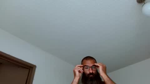Snapshot of woof_wolf37 chatting on 06/08/26, 03:23 woof_wolf37 online show from 06/08/26, 03:23