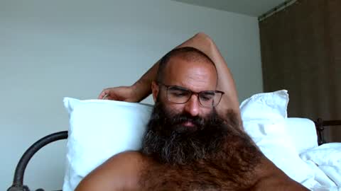 Snapshot of woof_wolf37 chatting on 06/24/26, 03:22 woof_wolf37 online show from 06/24/26, 03:22