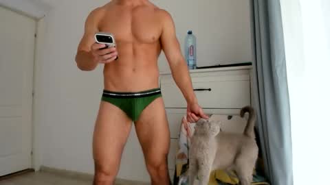 Wolfie online show from 06/01/26, 08:49