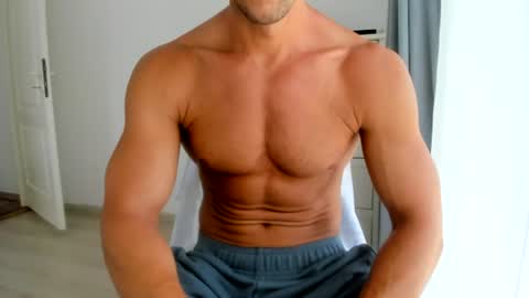 Wolfie online show from 07/30/26, 08:46