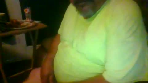 Snapshot of woperator3 chatting on 12/05/24, 02:22 woperator3 online show from 12/05/24, 02:22