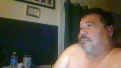 Snapshot of woperator3 chatting on 12/24/24, 09:50 woperator3 online show from 12/24/24, 09:50
