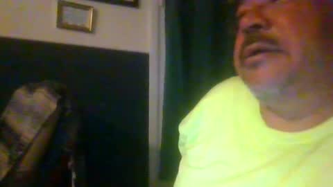 Snapshot of woperator3 chatting on 02/23/25, 10:39 woperator3 online show from 02/23/25, 10:39