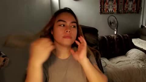 Snapshot of workingbabe41688 chatting on 10/26/25, 02:50 workingbabe41688 online show from 10/26/25, 02:50