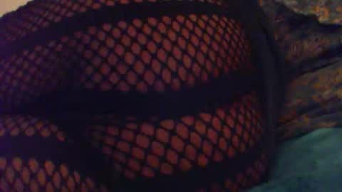 Snapshot of workinghead58 chatting on 12/17/25, 06:25 workinghead58 online show from 12/17/25, 06:25