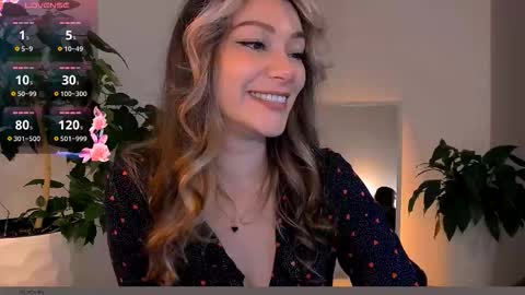 Snapshot of worldsbaby chatting on 09/28/25, 04:45 worldsbaby online show from 09/28/25, 04:45