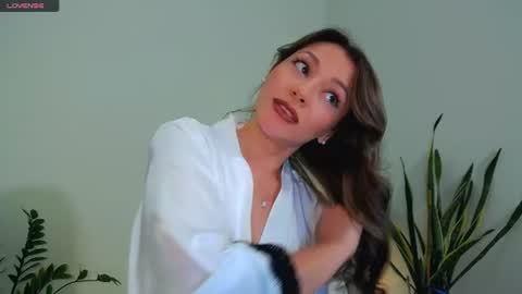 Snapshot of worldsbaby chatting on 06/18/26, 06:35 worldsbaby online show from 06/18/26, 06:35