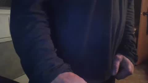 Snapshot of wormaho84 chatting on 10/15/25, 02:44 wormaho84 online show from 10/15/25, 02:44