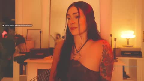 Snapshot of worshipbrielle chatting on 03/07/25, 04:35 Brielle online show from 03/07/25, 04:35