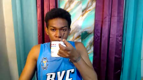 Snapshot of worshipmycockxxx chatting on 09/28/25, 08:25 Josh This is my new account now  online show from 09/28/25, 08:25