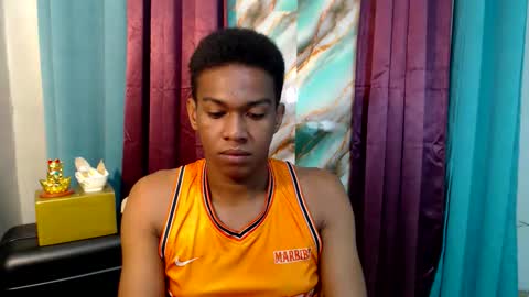 Snapshot of worshipmycockxxx chatting on 10/24/25, 08:27 Josh This is my new account now  online show from 10/24/25, 08:27