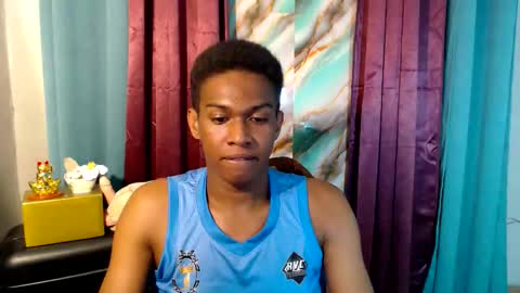 Snapshot of worshipmycockxxx chatting on 10/29/25, 01:35 Josh This is my new account now  online show from 10/29/25, 01:35