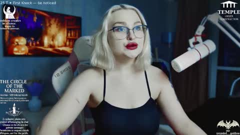 Snapshot of wounded_goddess chatting on 11/03/25, 02:40 Goddess Sophy online show from 11/03/25, 02:40