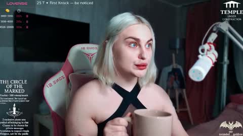 Snapshot of wounded_goddess chatting on 11/12/25, 06:19 Goddess Sophy online show from 11/12/25, 06:19