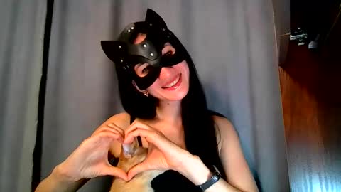 wow_dream_girl_ online show from 10/10/25, 05:45