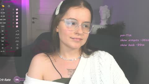 Snapshot of wow_luvng chatting on 01/02/25, 02:24 Rebecy online show from 01/02/25, 02:24