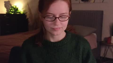 Snapshot of wow_luvng chatting on 11/16/25, 02:00 Rebecy online show from 11/16/25, 02:00