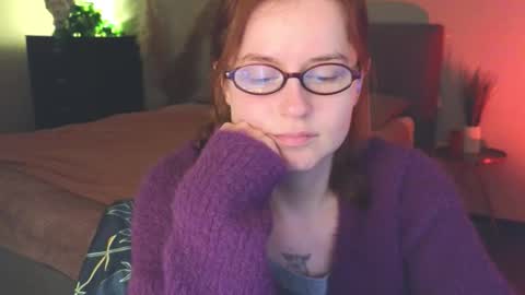 Snapshot of wow_luvng chatting on 11/20/25, 01:55 Rebecy online show from 11/20/25, 01:55