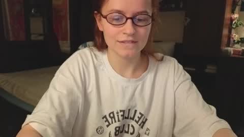Snapshot of wow_luvng chatting on 01/18/26, 03:05 Rebecy online show from 01/18/26, 03:05
