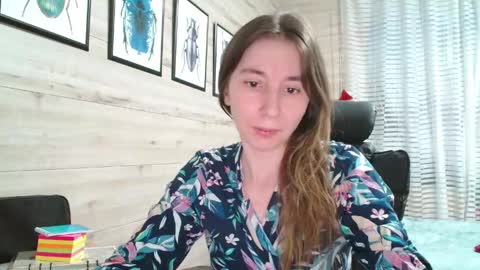 Anna  online show from 05/26/26, 04:58