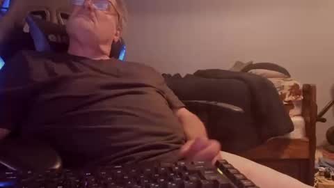 wowsers2022 online show from 10/13/25, 01:27