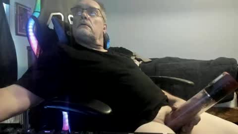 wowsers2022 online show from 11/11/25, 07:36