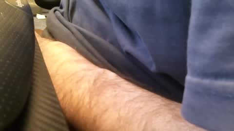 Snapshot of wrangleat0r chatting on 01/06/25, 01:31 wrangleat0r online show from 01/06/25, 01:31