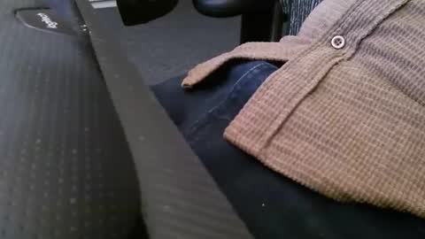 Snapshot of wrangleat0r chatting on 11/01/25, 12:45 wrangleat0r online show from 11/01/25, 12:45