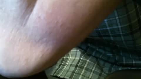 Snapshot of wrangleat0r chatting on 05/17/26, 11:12 wrangleat0r online show from 05/17/26, 11:12