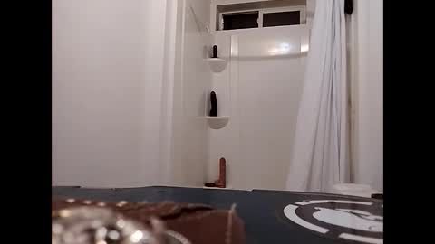 Snapshot of wreckme4200 chatting on 12/04/25, 06:34 NicckNighht online show from 12/04/25, 06:34