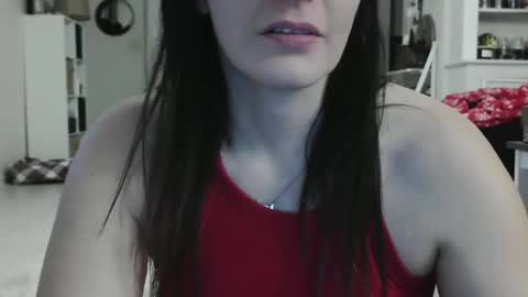 Snapshot of wrenleigh chatting on 12/09/24, 05:29 Crystal Lake online show from 12/09/24, 05:29