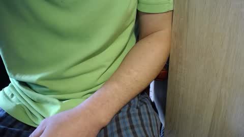 Snapshot of wrix chatting on 11/10/25, 10:47 wrix online show from 11/10/25, 10:47