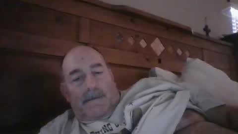 Snapshot of wtng4u chatting on 05/17/26, 05:53 wtng4u online show from 05/17/26, 05:53