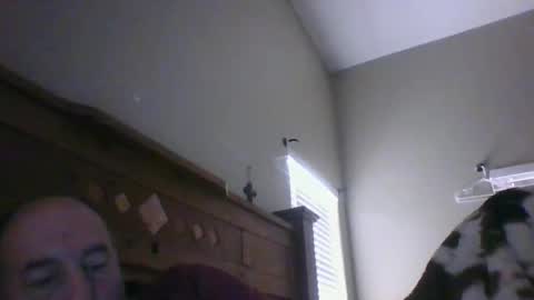 Snapshot of wtng4u chatting on 05/22/26, 05:40 wtng4u online show from 05/22/26, 05:40
