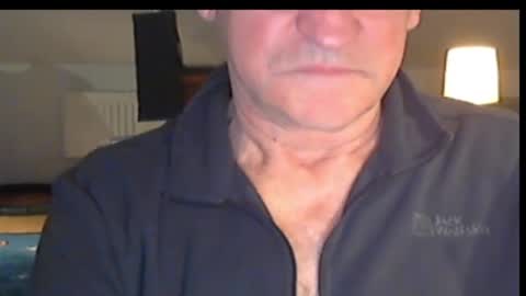 Snapshot of wuki123 chatting on 03/08/25, 10:02 Wuki online show from 03/08/25, 10:02
