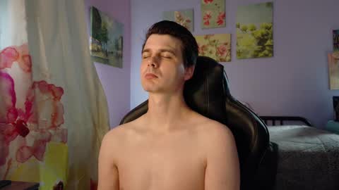 Snapshot of wyattfans_ chatting on 10/09/25, 06:28 Wyatt online show from 10/09/25, 06:28