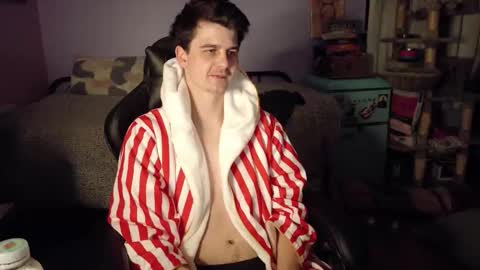 Snapshot of wyattfans_ chatting on 10/12/25, 06:34 Wyatt online show from 10/12/25, 06:34