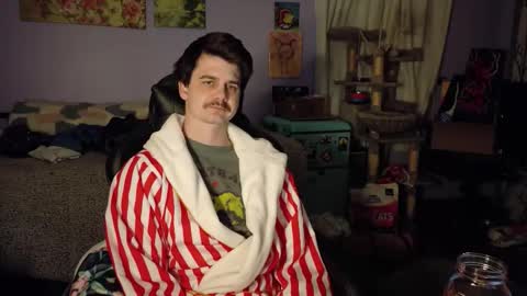 Snapshot of wyattfans_ chatting on 11/03/25, 12:06 Wyatt online show from 11/03/25, 12:06