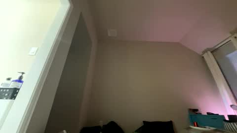 Wynter Heat online show from 10/20/25, 07:20