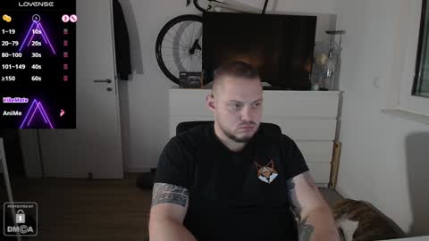 Snapshot of x19marco93x chatting on 12/17/24, 06:20 x19marco93x online show from 12/17/24, 06:20