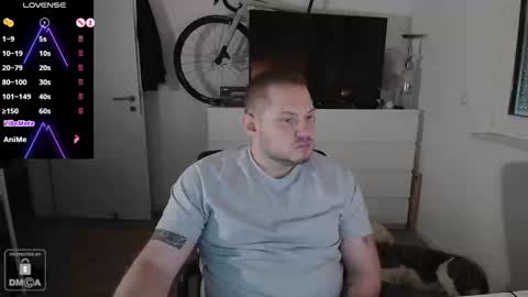 Snapshot of x19marco93x chatting on 12/27/24, 02:01 x19marco93x online show from 12/27/24, 02:01