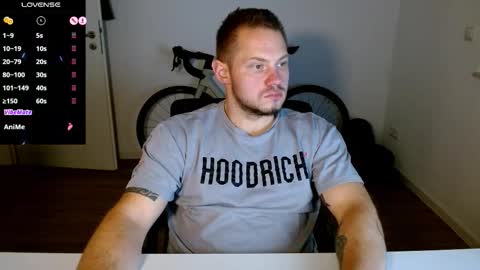 Snapshot of x19marco93x chatting on 11/21/25, 08:29 x19marco93x online show from 11/21/25, 08:29