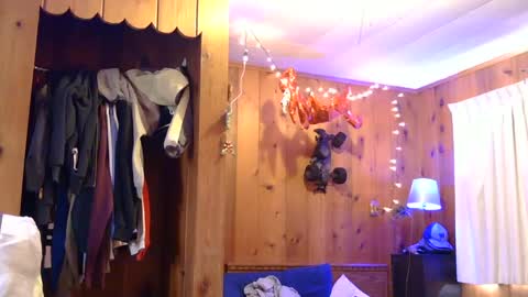 x2kayx2 online show from 10/12/25, 06:51