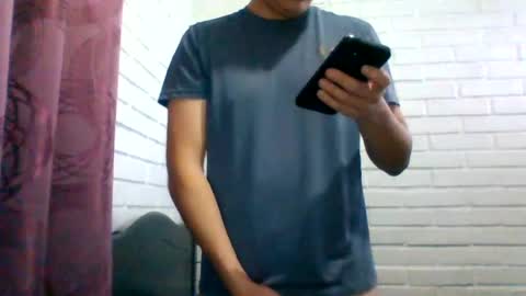 Snapshot of x_andrescam chatting on 07/23/26, 11:57 x_andrescam online show from 07/23/26, 11:57