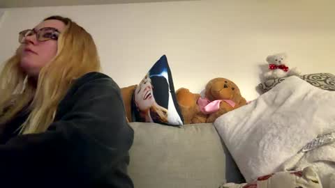 Mariah  online show from 10/08/25, 06:11