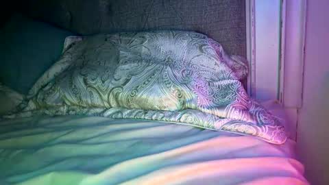 Mariah  online show from 10/26/25, 01:55