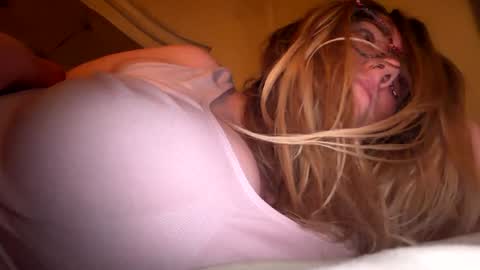 Mariah  online show from 05/03/26, 05:35