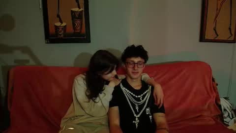 Philipp and Este online show from 10/01/25, 01:55