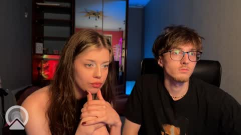 Philipp and Este online show from 05/26/26, 09:22